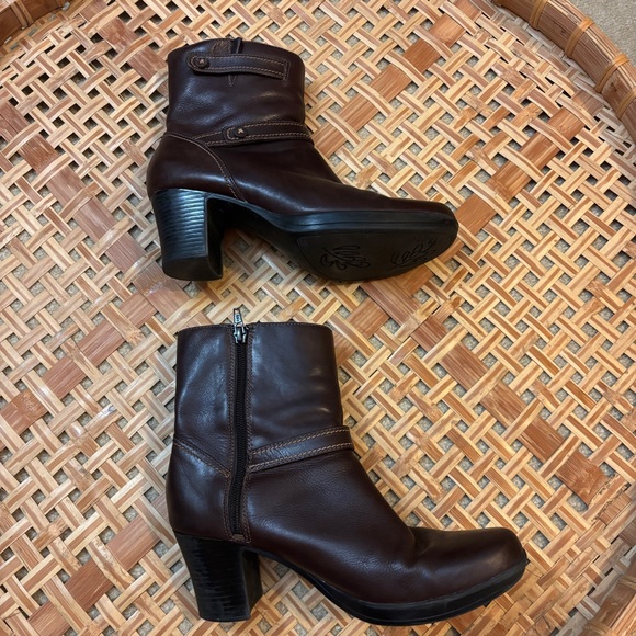 Clarks Leather Heeled Booties - Picture 2 of 7